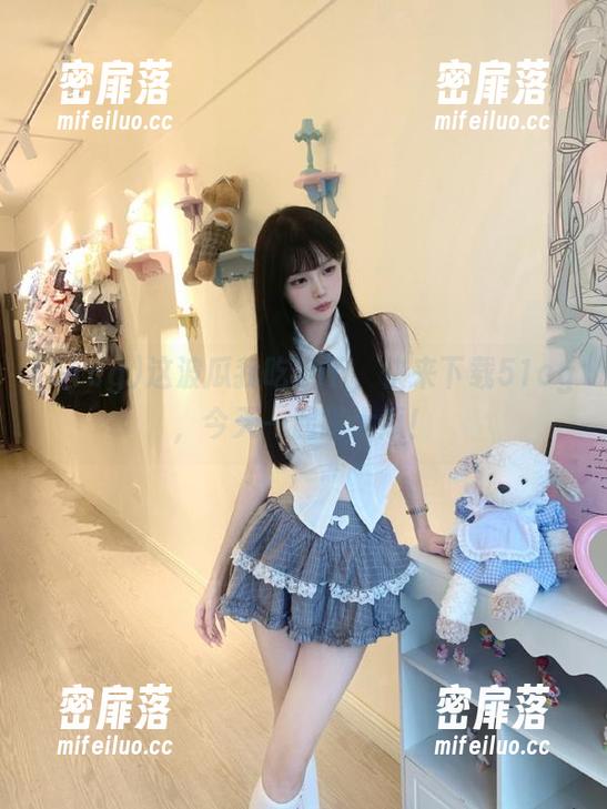 这波瓜我吃定了，快来下载51cg，今天一起啃大瓜！