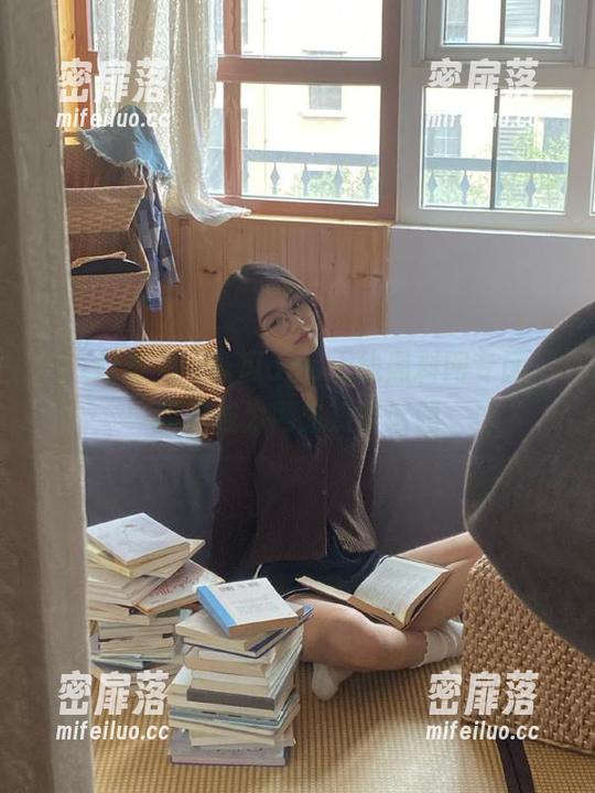 51吃瓜app上线黑料网专区，瞬间成为网络热议话题