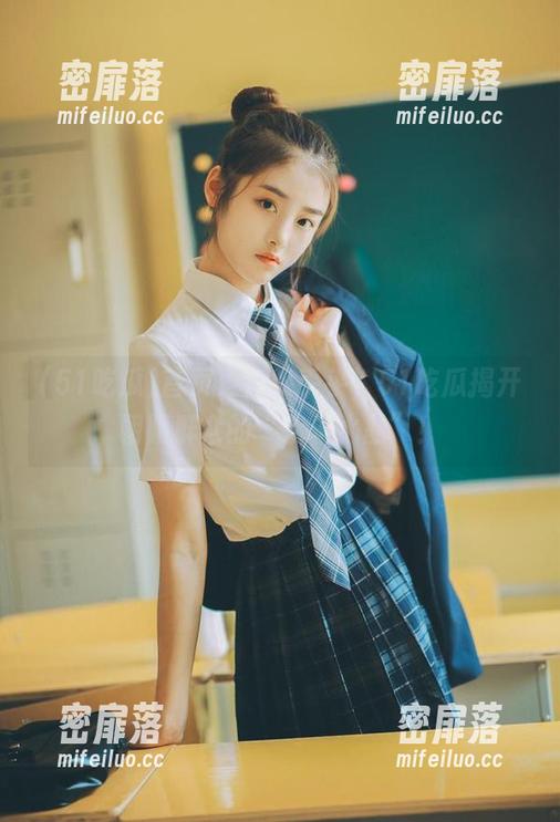 首页更新热乎乎，51吃瓜揭开朝阳群众的“欢乐水晶”！