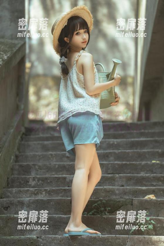 66吃瓜更新：那些在校园里肆意“吃瓜”的大学生们究竟在忙什么？