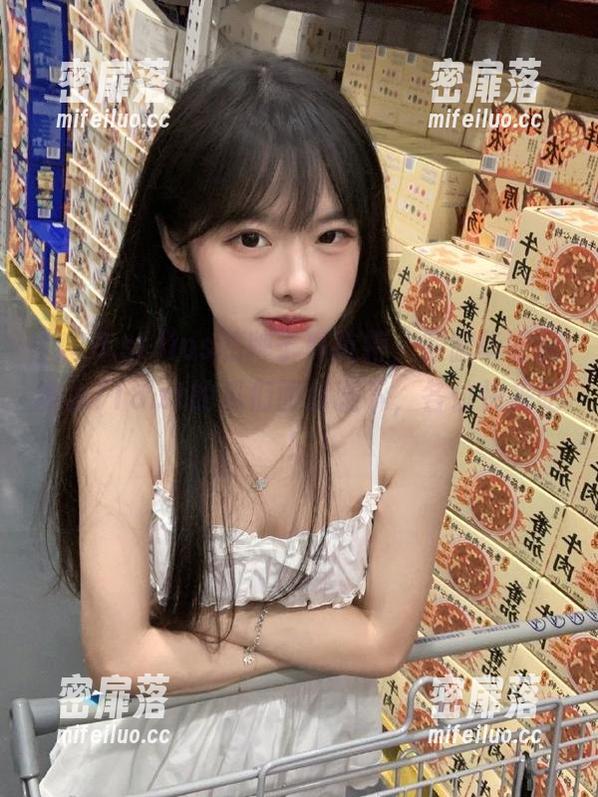 ios的牌子真抗持，偏偏华丽丽地为718.st的瓜们面前跪下，各位快来吃！