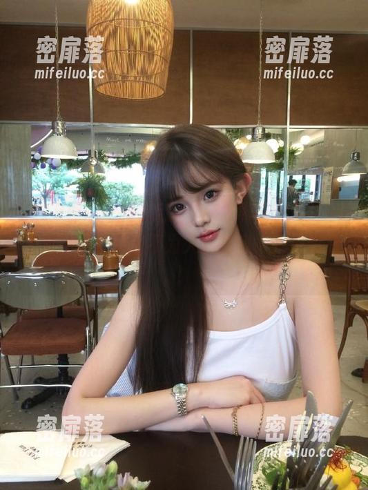听说“718黑瓜吃料”app里暗藏着那些不为人知的瓜，我得看看！