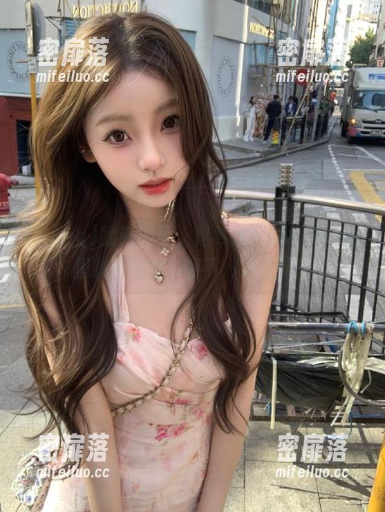 翻遍网页，竟然在www,91cg里找到真爱...哦不，是八卦！