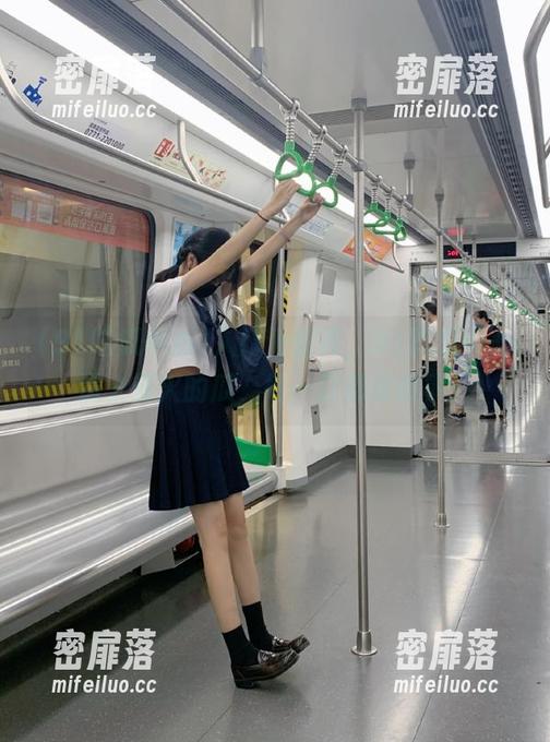入口为你开，91吃瓜中心送上最火的瓜，每一口都是故事！