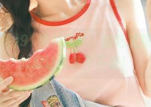 91黑料首页：越吃越想，今天的瓜让我停不下来！