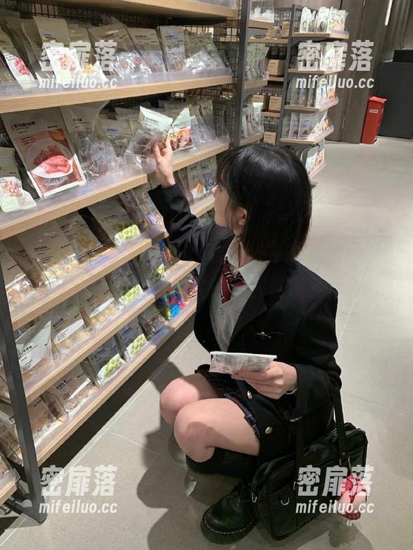 “hlw.bet@leon”的“资源”真是个宝藏，每一次打开都是意外惊喜！