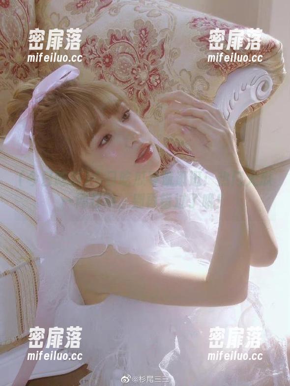 今日吃瓜导航逛逛：热门大瓜一网打尽，别再错过了哦！