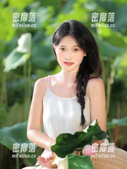 吃瓜头条首页，喂你猛料的同时也给你一巴掌！