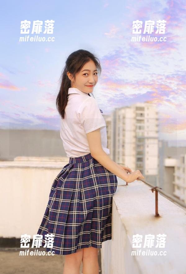 吃瓜网 登录前先深呼吸,吃瓜网带你探秘抖音界的反差表演,大开眼界!