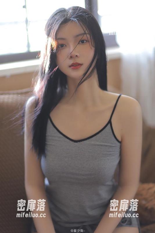 跟我一起在线寻瓜吧！吃瓜网地址送上，放下烦恼，只需开启追热点模式！
