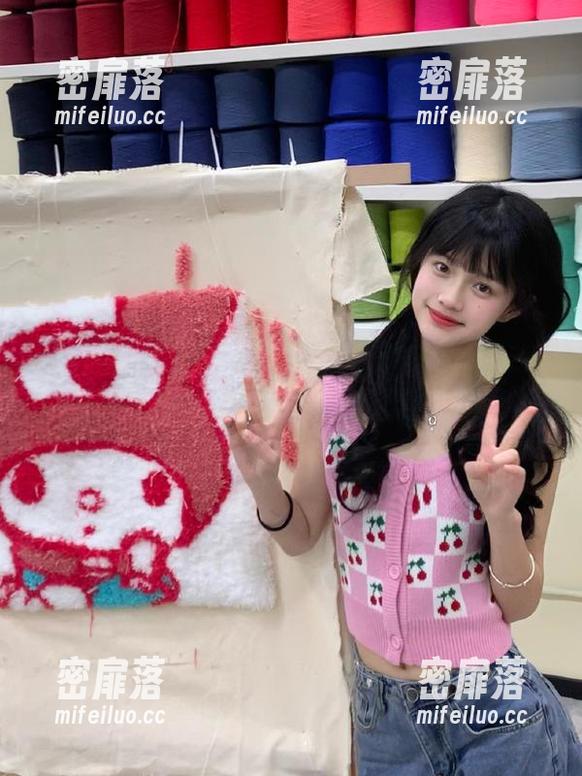 “吃瓜频道”网页：真相与八卦的交错，究竟谁才是赢家？