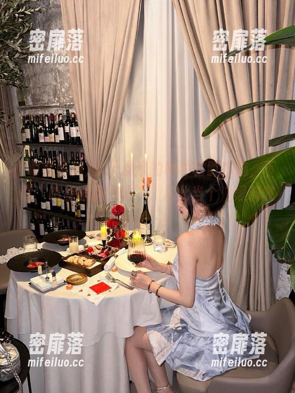 对于偶像的种种临时措施，下载“明星黑料网站”，从此当个“黑料收集家”！