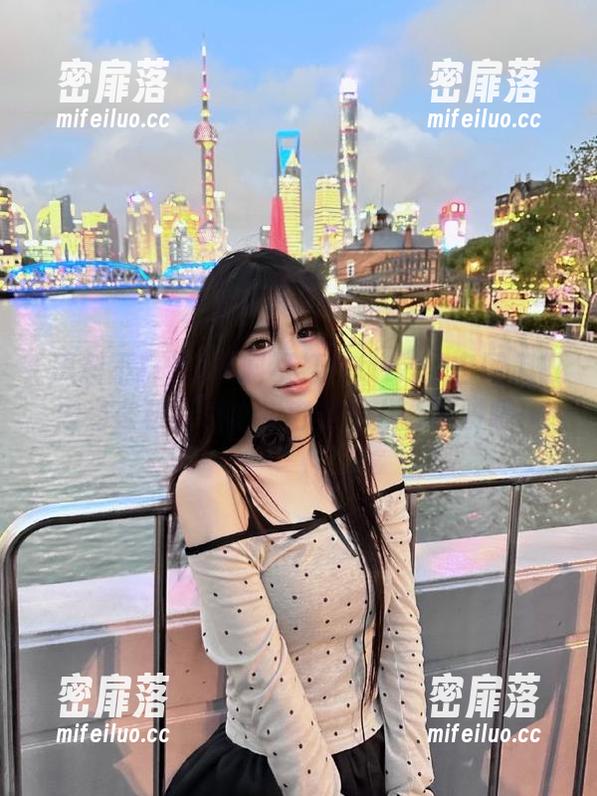 黑料不打烊tttzzz官网入口内有玄机，小心走老婆的八卦陷阱哦！