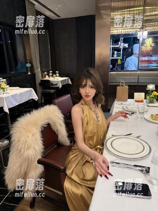 从黑料在线发布中，看见了天上掉下来的“爽点”，吃瓜心情真是好啊！