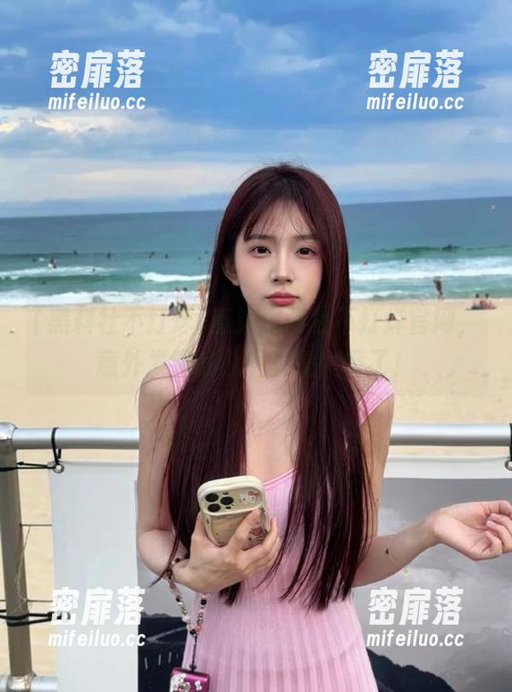 直达黑料社不打烊官网，意外发现的八卦真是太香了！