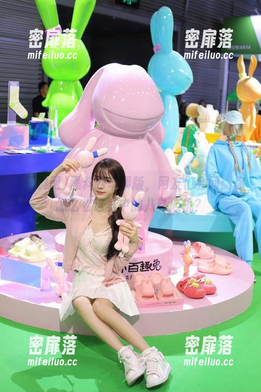 黑料网苹果版，网友们会问：你怎么看这其中的八卦心机？