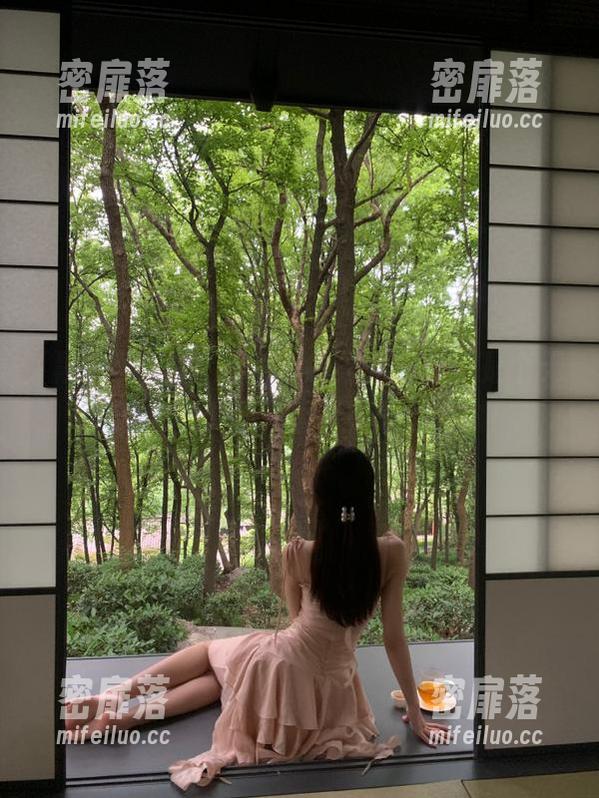 黑料网app的发布内容真是个无底洞，每天都想看看有什么新料！