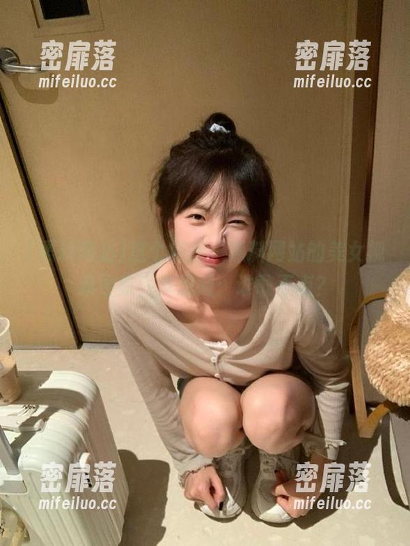 这个链接，黑料网站的美女视频导航，真想问：谁敢不点？